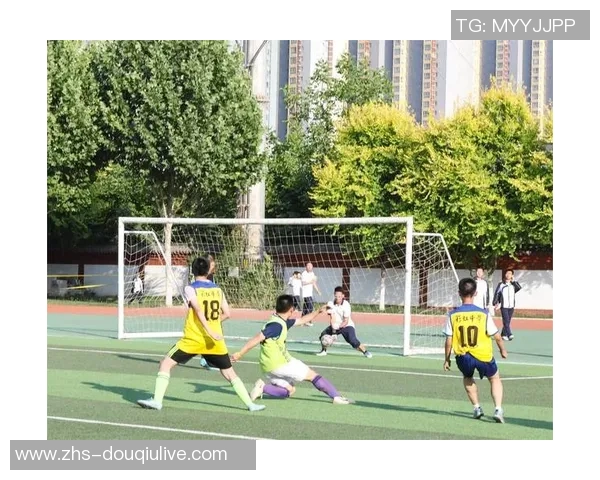 常州足球比赛精彩纷呈球迷热情高涨助力球队争夺荣誉