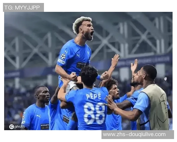 切尔西与尤文图斯激战正酣谁能在欧冠赛场上笑到最后